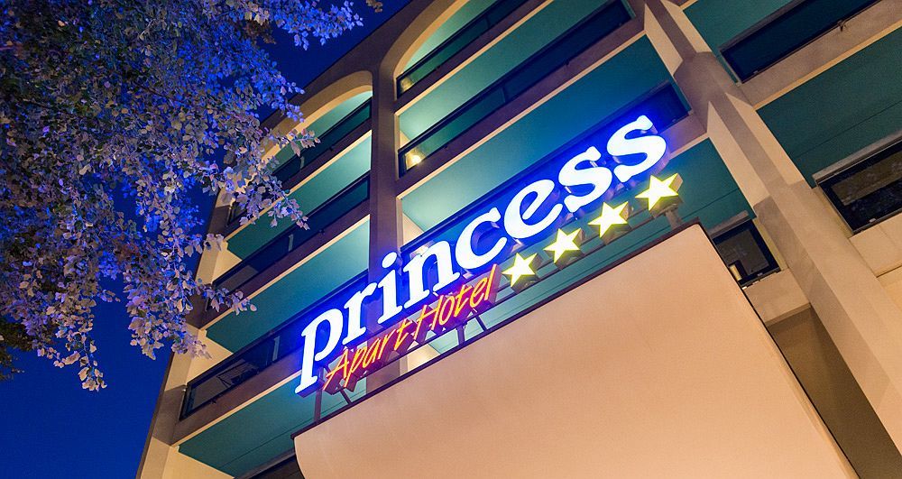 Princess Aparthotel Бибионе Екстериор снимка